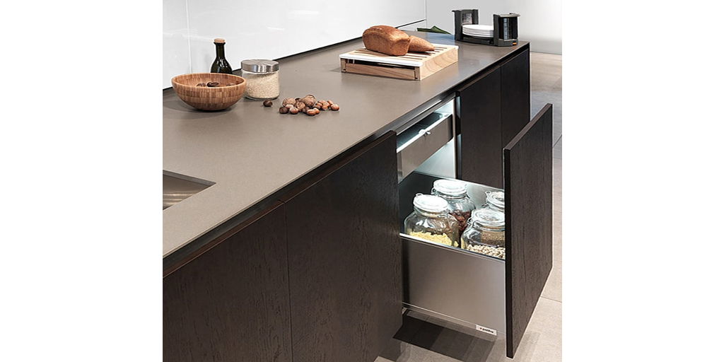 Bronze kitchen detail